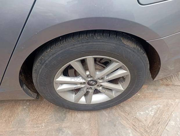 Hyundai Sonata 2015 Gray