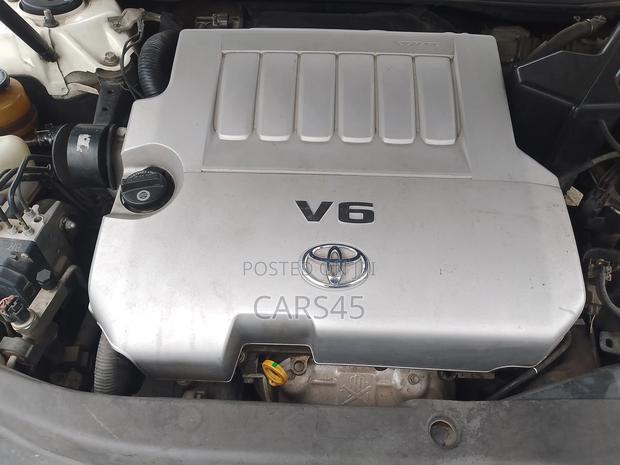 Toyota Avalon 2008 White