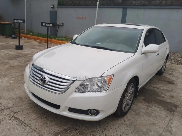 Toyota Avalon 2008 White