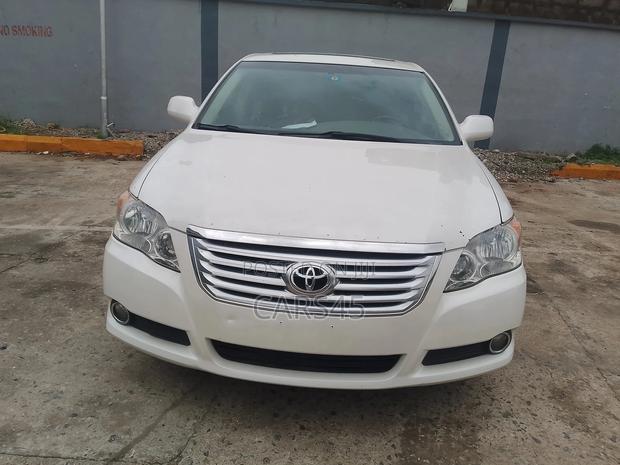 Toyota Avalon 2008 White