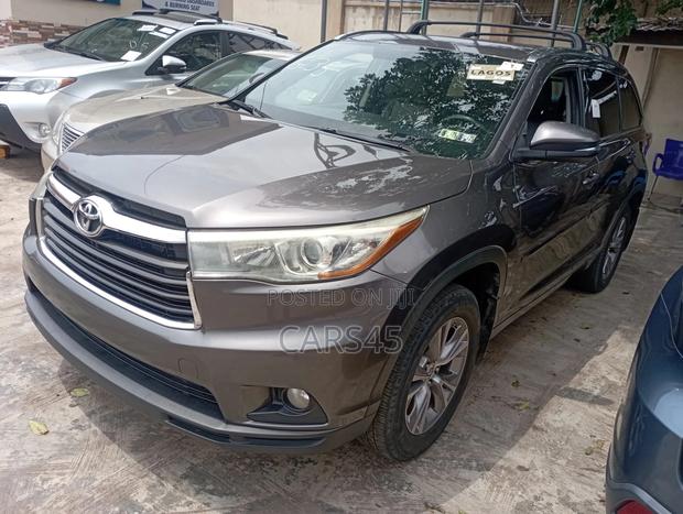 Toyota Highlander 2015 Gray