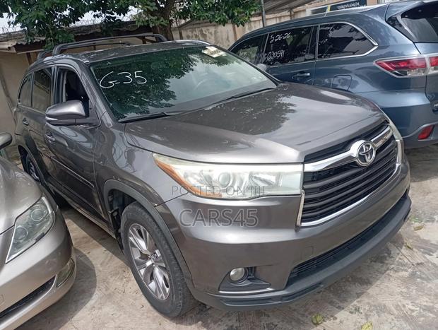 Toyota Highlander 2015 Gray