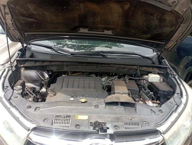 Toyota Highlander 2015 Gray