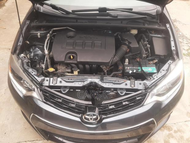 Toyota Corolla 2015 Gray