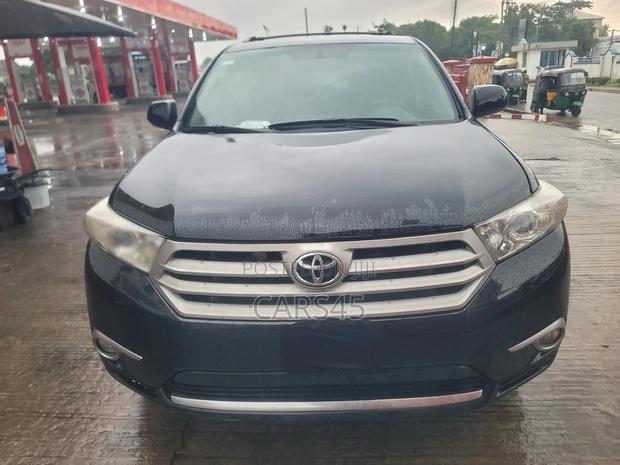 Toyota Highlander 2013 Black