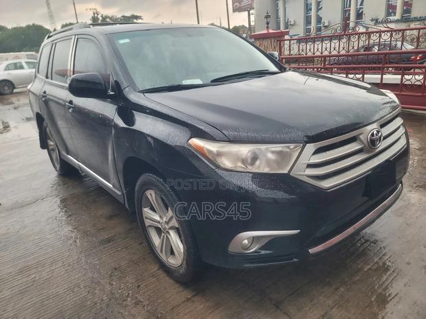 Toyota Highlander 2013 Black
