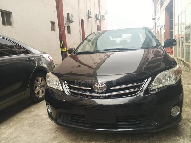 Toyota Corolla 2013 Black