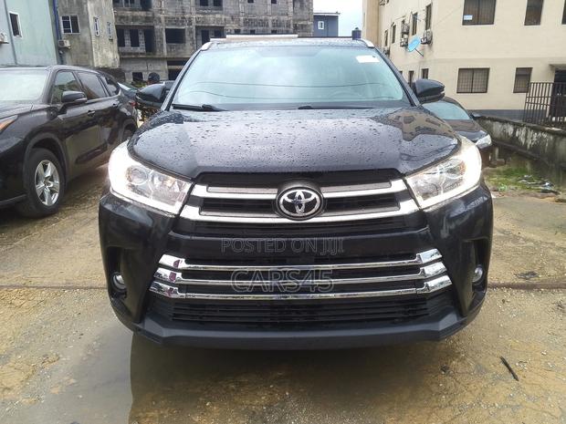Toyota Highlander XLE 4dr SUV AWD (3.5L 6cyl 6A) 2015 Black