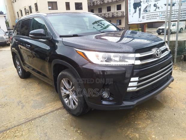 Toyota Highlander XLE 4dr SUV AWD (3.5L 6cyl 6A) 2015 Black