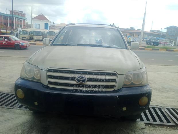 Toyota Highlander 2001 Silver