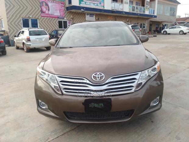 Toyota Venza 2010 Gold