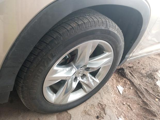 Toyota Highlander 2015 Gold