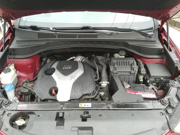 Hyundai Santa Fe 2014 Red