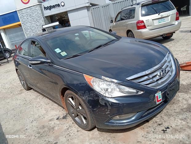 Hyundai Sonata 2012 Blue