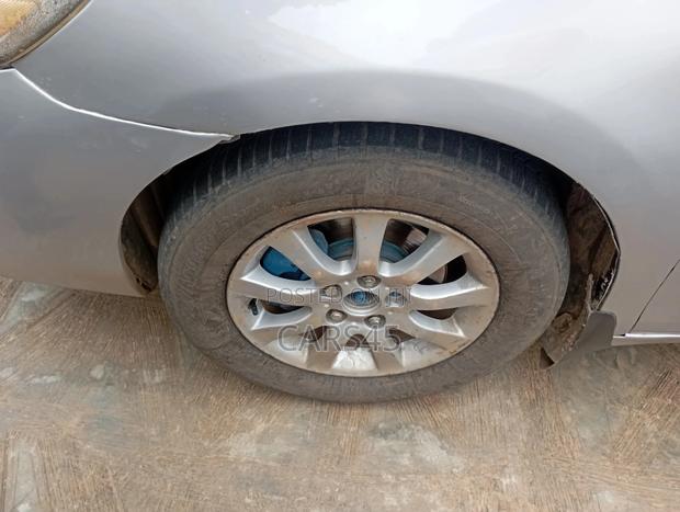 Toyota Camry 2010 Silver
