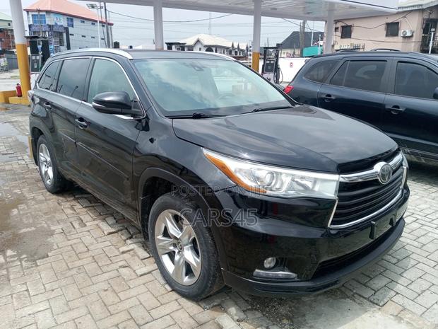 Toyota Highlander 2016 Black