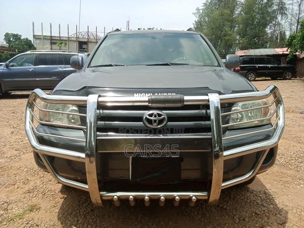 Toyota Highlander 2005 Gray