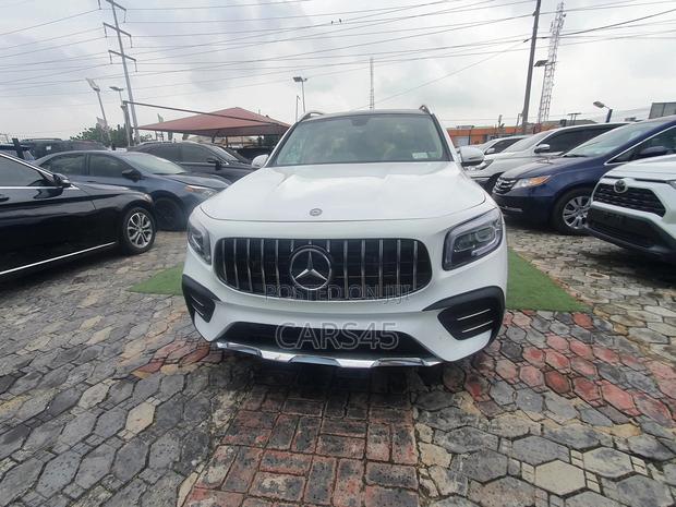 Mercedes-Benz GLB-Class 2021 White
