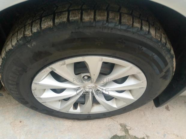 Toyota Camry 2017 Silver