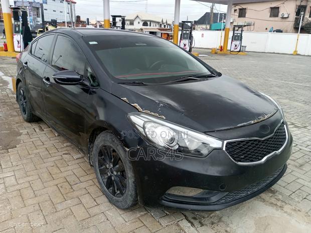 Kia Cerato 2014 Black