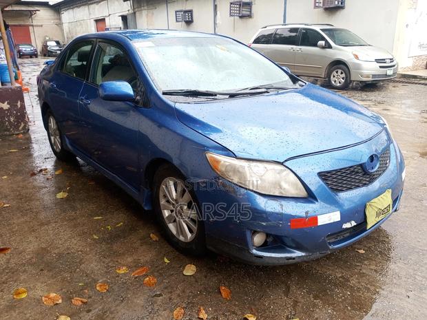 Toyota Corolla 2009 Blue