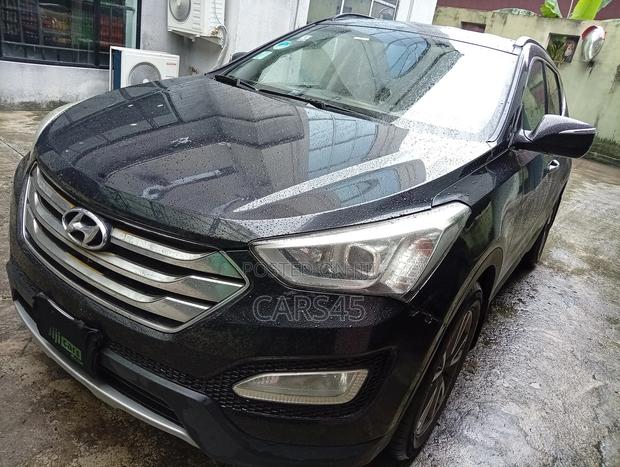 Hyundai Santa Fe 2015 Black