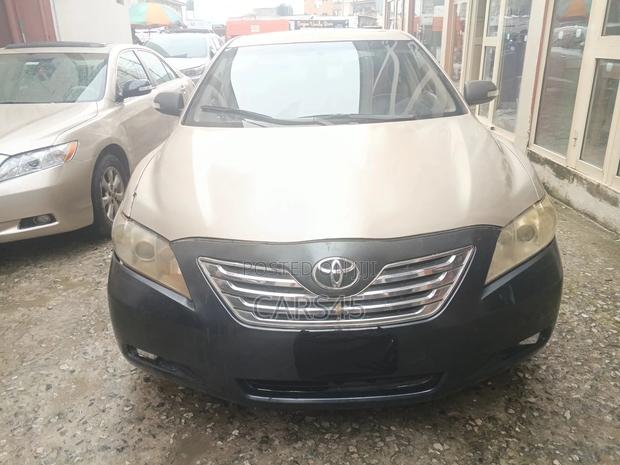 Toyota Camry 2007 Gold