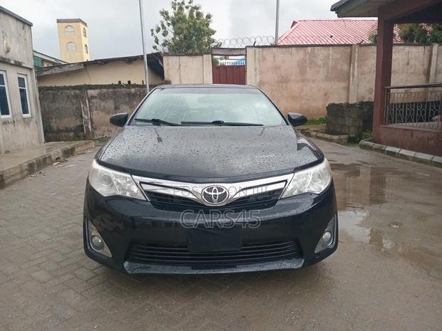 Toyota Camry XLE 4dr Sedan (2.5L 4cyl 6A) 2014 Black
