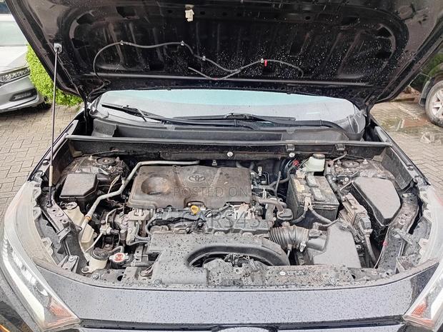 Toyota RAV4 2021 Black