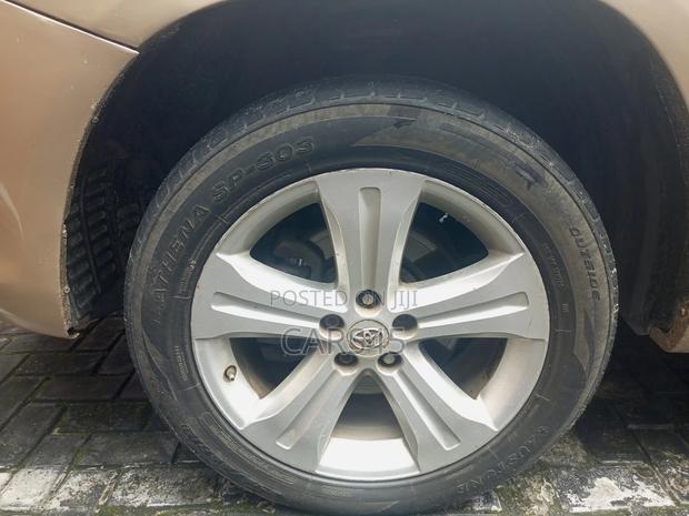 Toyota Highlander 2008 Gold
