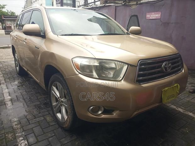 Toyota Highlander 2008 Gold