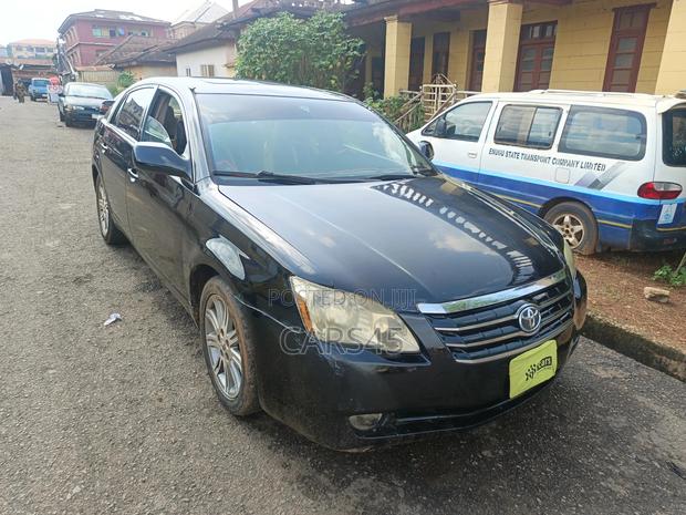 Toyota Avalon 2005 Black