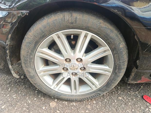 Toyota Avalon 2005 Black