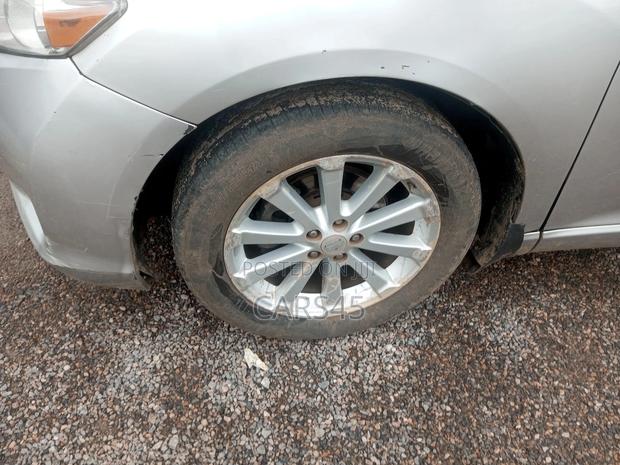 Toyota Venza 2010 Silver