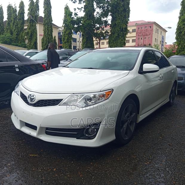 Toyota Camry 2014 White