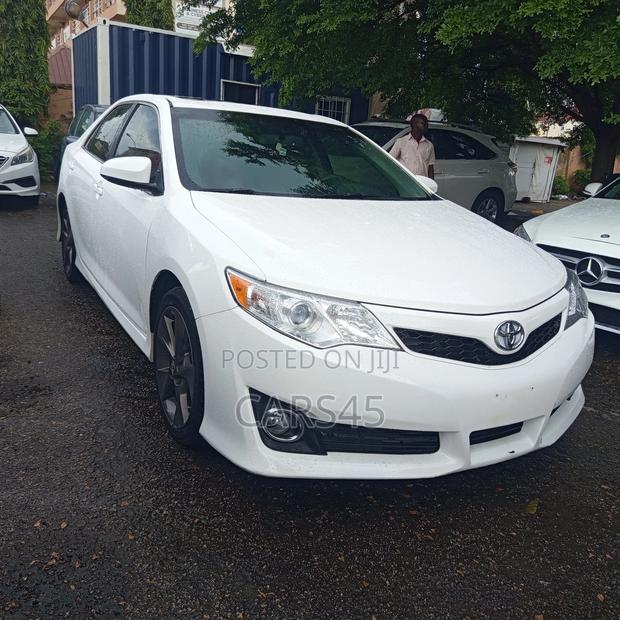 Toyota Camry 2014 White