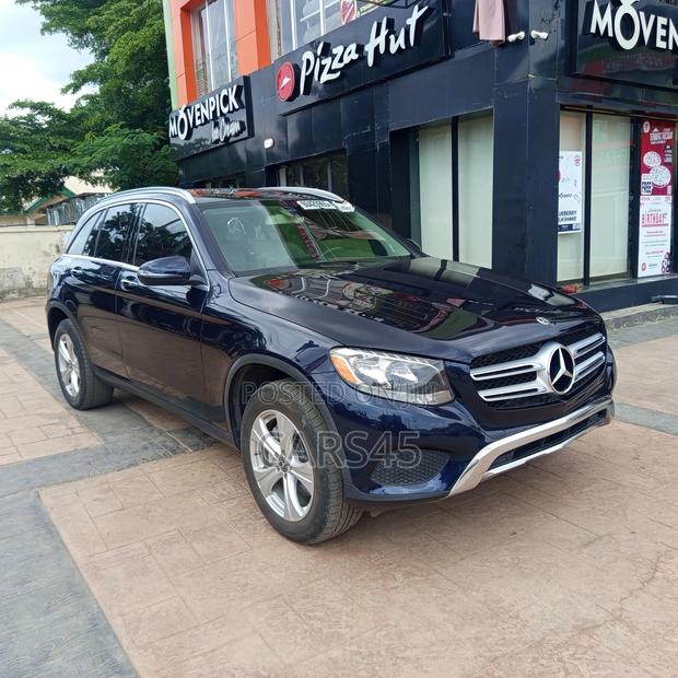 Mercedes-Benz GLC-Class 2017 Blue