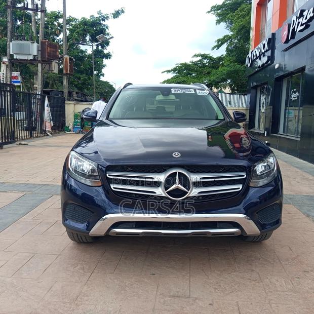Mercedes-Benz GLC-Class 2017 Blue