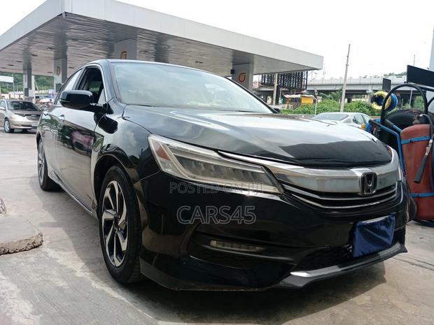 Honda Accord 2012 Black