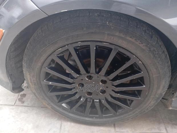 Mercedes-Benz C300 2011 Black