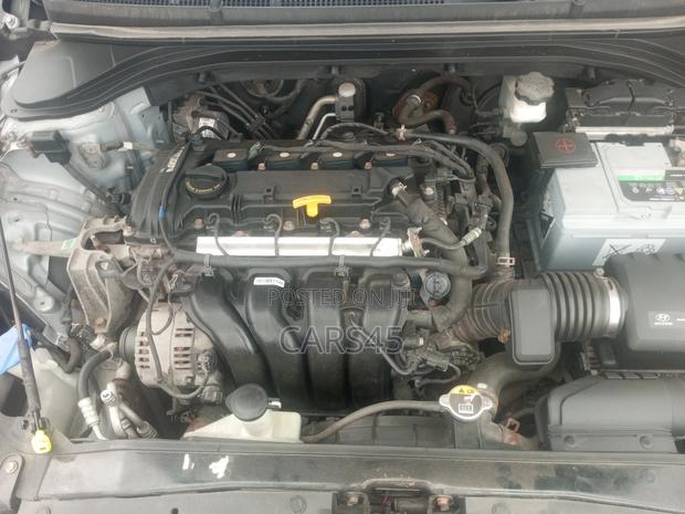 Hyundai Elantra 2017 Gray