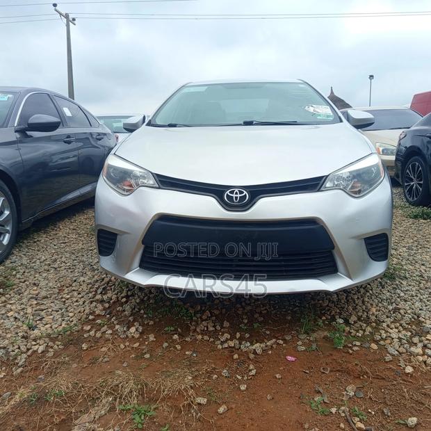 Toyota Corolla 2015 Silver