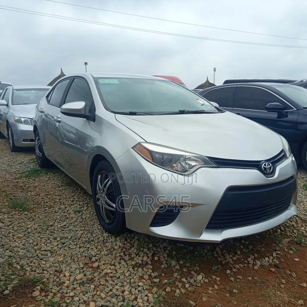 Toyota Corolla 2015 Silver