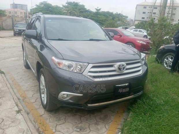 Toyota Highlander 2010 Gray
