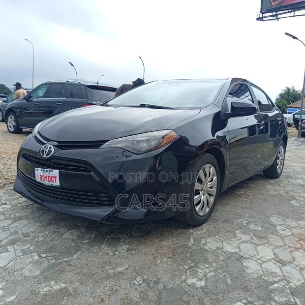 Toyota Corolla 2017 Black