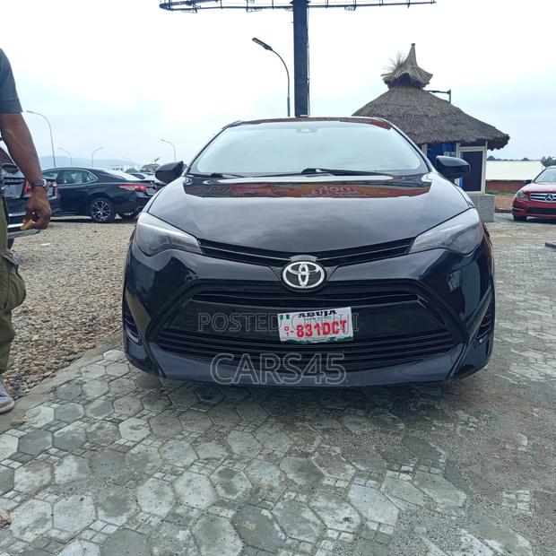 Toyota Corolla 2017 Black