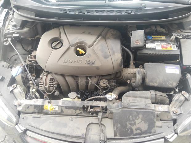Hyundai Elantra 2015 Gray