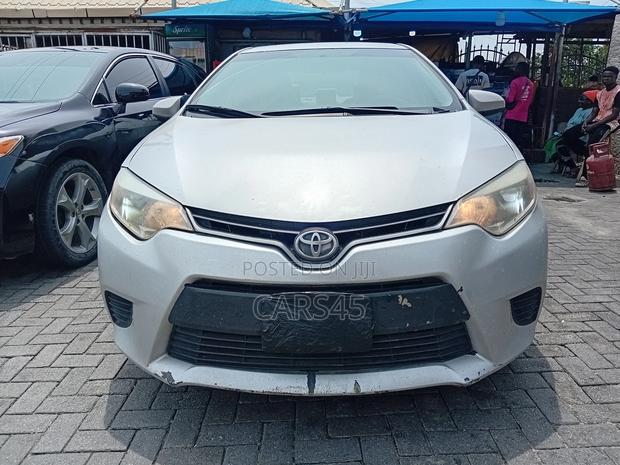 Toyota Corolla 2015 Silver