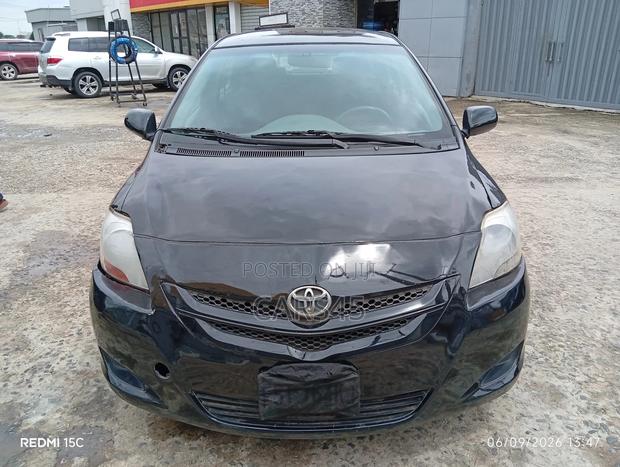 Toyota Yaris 2008 Black