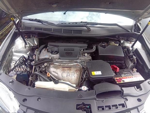 Toyota Camry 2017 Silver